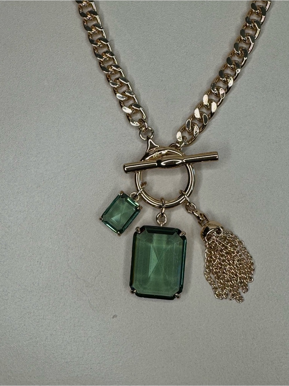 NWT Lauren Ralph Lauren Erinite Green Charm Toggle Necklace Gold Tone 17” - Picture 4 of 15